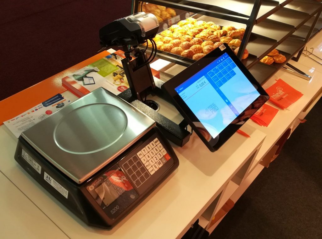 Minit fornetti orange zostava so zákazníckym displejom a váhou